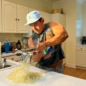 Meet your Posher, Fernando